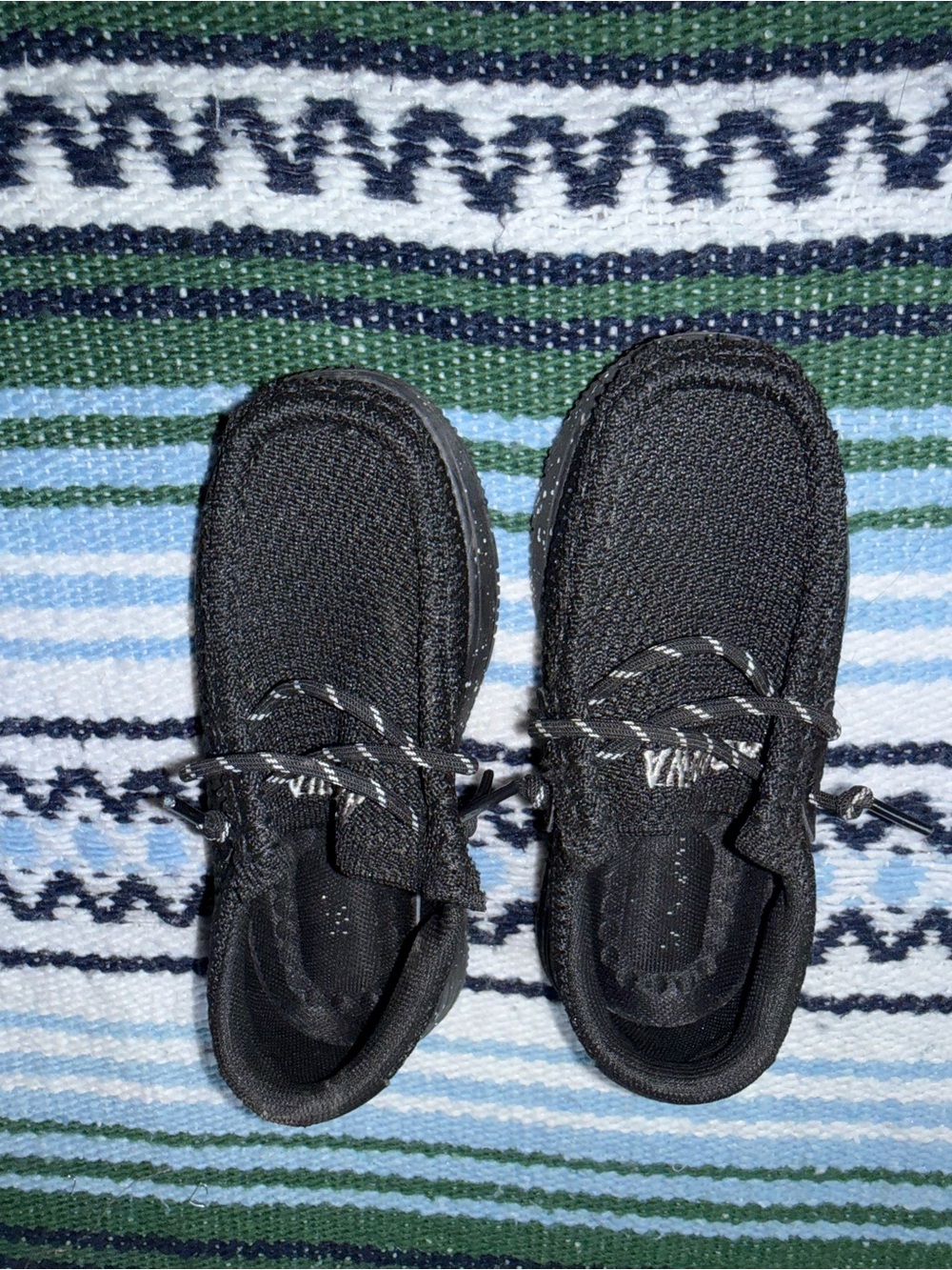 Kids Black Knit Casual Sneakers with Contrast Laces
